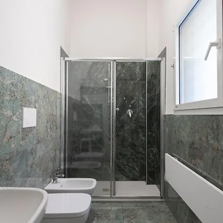 San Mamolo Luxury Garden Apartman *